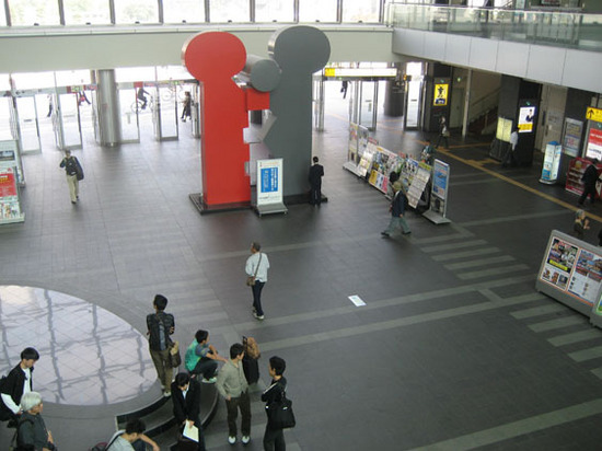 IMG_4784高松駅コンコース.JPG
